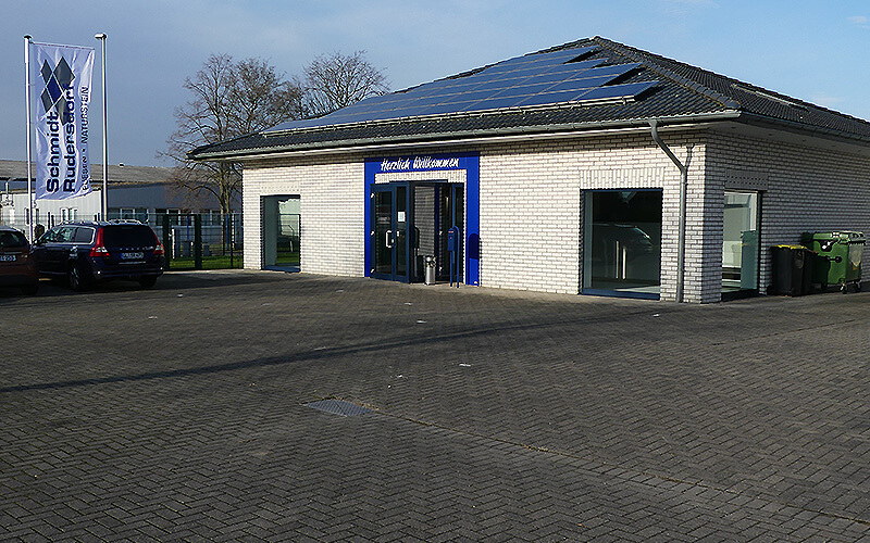 Moderne Fliesenausstellung bei Aachen