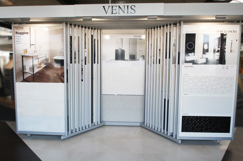 Moderne Fliesenausstellung bei Finnentrop